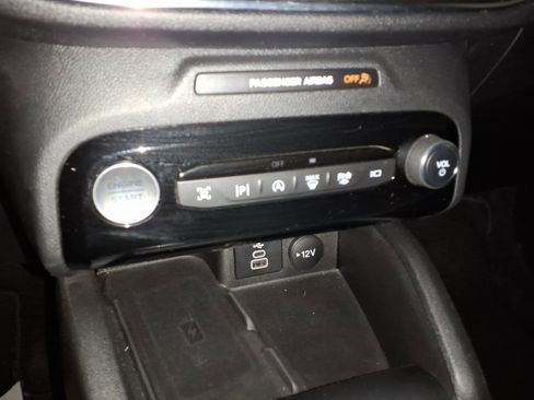 Used 2024 Ford Escape Platinum image 10