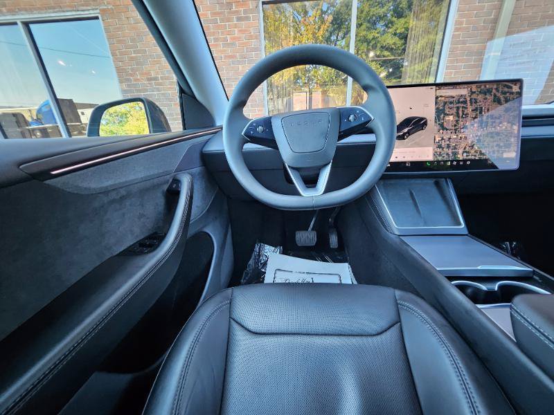 Used 2026 Tesla Model Y Long Range AWD/4WD image 4