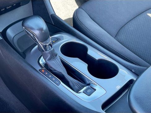 Used 2024 Chevrolet Malibu RS w/ LPO, Floor Liner Package FWD image 16