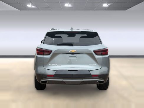 Used 2024 Chevrolet Blazer Premier w/ Driver Confidence II Package AWD/4WD image 10