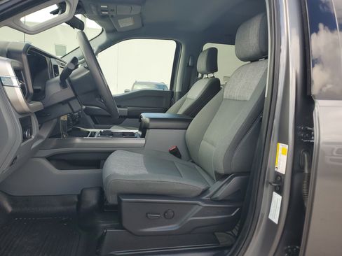 Used 2025 Ford F450 XLT w/ 360-Degree Camera Package image 13