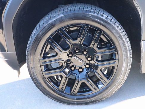 New 2026 GMC Sierra EV Elevation w/ Premium Package image 17