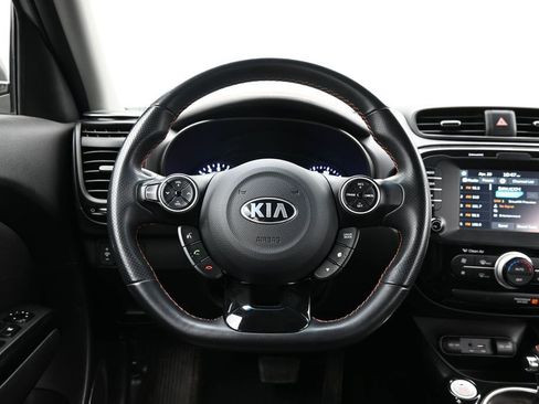 Used 2019 Kia Soul ! FWD image 42