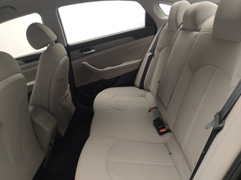 Used 2018 Hyundai Sonata SEL image 18