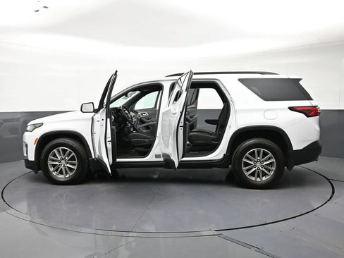 Used 2023 Chevrolet Traverse LT w/ LPO, Floor Liner Package AWD/4WD image 35