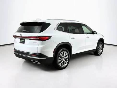 Used 2025 Buick Enclave Preferred FWD image 9