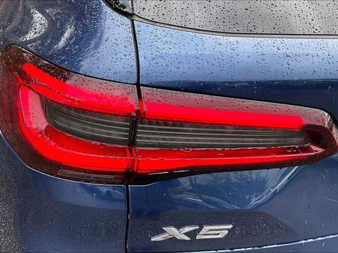 Used 2022 BMW X5 xDrive40i w/ Premium Package image 23