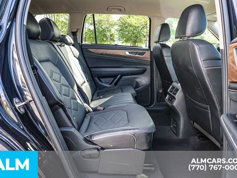 Used 2024 Volkswagen Atlas SE FWD image 23