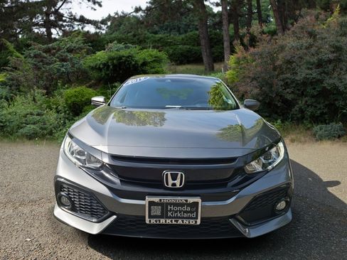 Used 2019 Honda Civic EX image 2