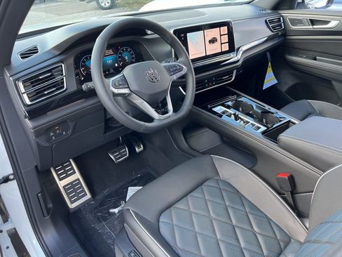 New 2026 Volkswagen Atlas Cross Sport SEL Premium R-Line image 14