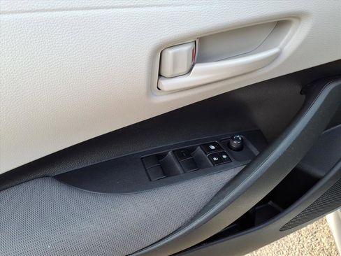 Certified 2023 Toyota Corolla LE image 12