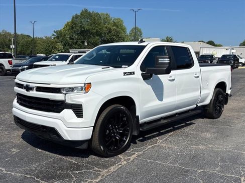 Used 2023 Chevrolet Silverado 1500 RST AWD/4WD image 3