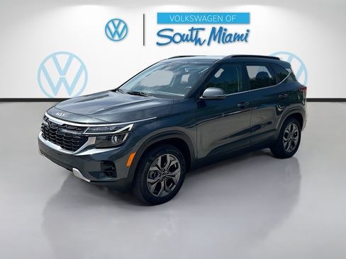 Used 2024 Kia Seltos S AWD/4WD image 3