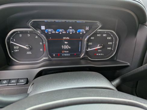 Used 2021 GMC Sierra 1500 AT4 w/ AT4 Premium Package AWD/4WD image 17