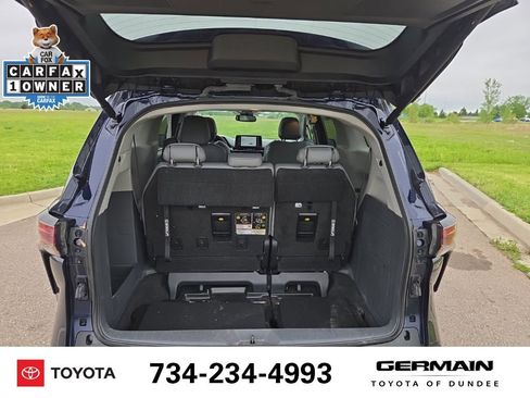 Used 2024 Toyota Sienna XLE w/ XLE Plus Package AWD/4WD image 18