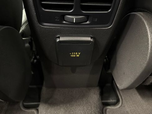 Certified 2019 Ford Escape Titanium AWD/4WD image 33