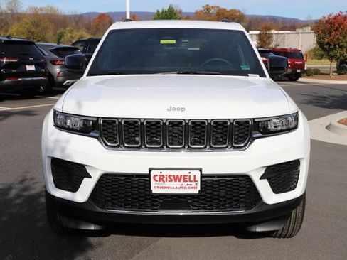 New 2025 Jeep Grand Cherokee Laredo X w/ Luxury Tech Group I AWD/4WD image 6
