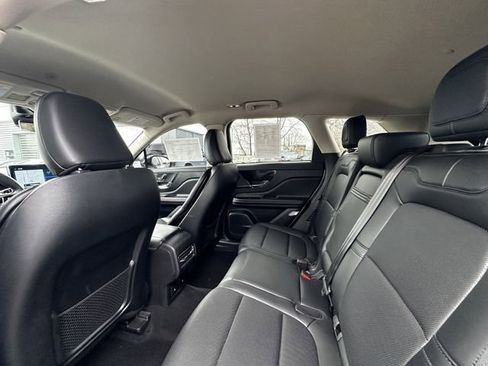 Certified 2024 Lincoln Corsair AWD w/ Equipment Group 101A image 18