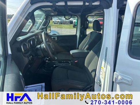 Used 2018 Jeep Wrangler Unlimited Sport image 12