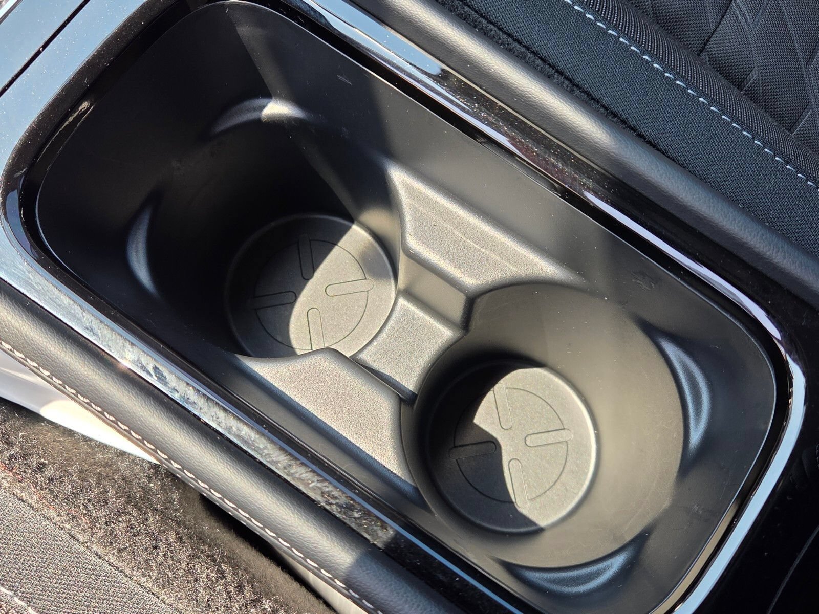 Used 2024 Nissan Kicks SV FWD image 23