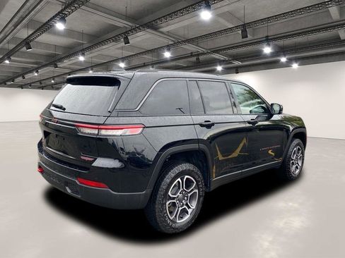 Used 2022 Jeep Grand Cherokee Trailhawk image 7