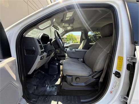 Used 2018 Ford F550 4x4 Crew Cab Super Duty image 7