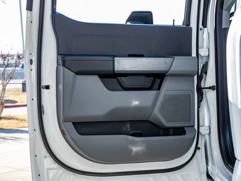 Used 2023 Ford F450 XLT w/ 360-Degree Camera Package image 37