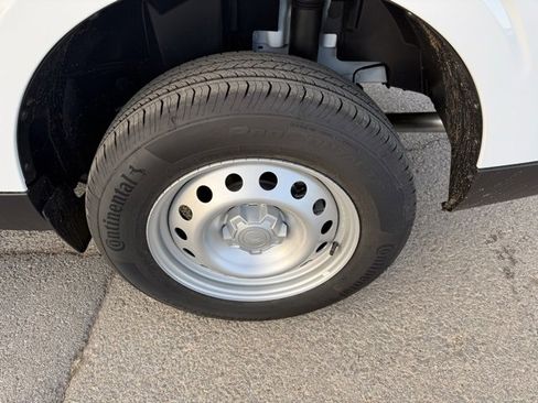 New 2026 Ford Maverick XL image 5