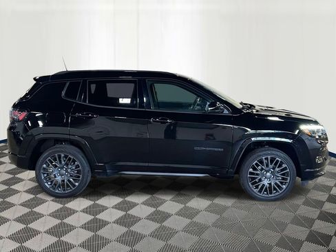 Used 2022 Jeep Compass High Altitude AWD/4WD image 5