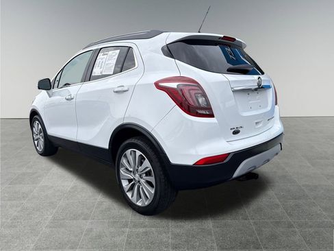 Used 2018 Buick Encore Preferred image 3