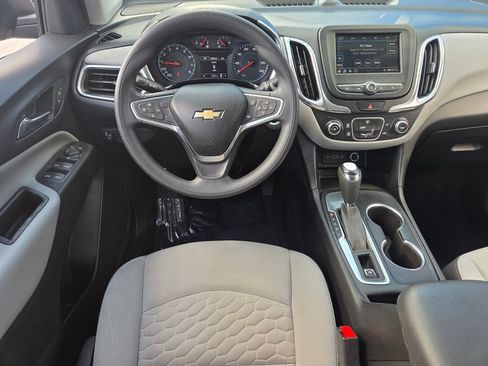 Used 2019 Chevrolet Equinox LS FWD image 12