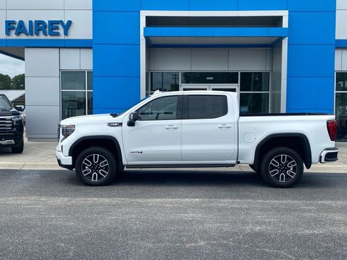 Used 2026 GMC Sierra 1500 AT4 w/ AT4 Premium Package AWD/4WD image 2