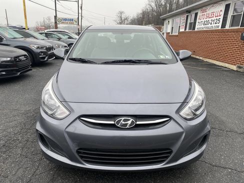 Used 2017 Hyundai Accent SE image 2