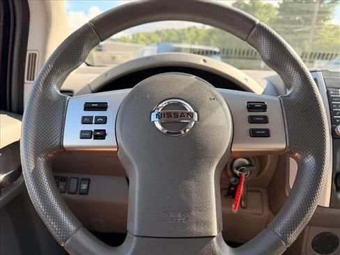Used 2019 Nissan Frontier SV RWD image 12
