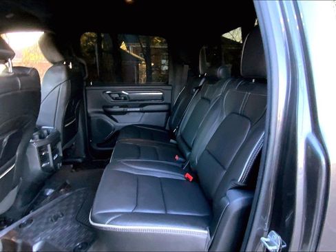 Used 2022 RAM 1500 Limited w/ Body Color Bumper Group image 17