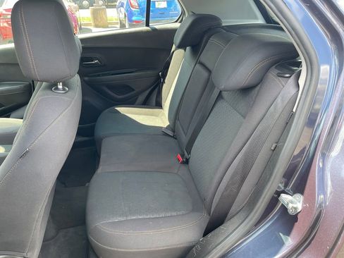 Used 2019 Chevrolet Trax LS FWD image 15