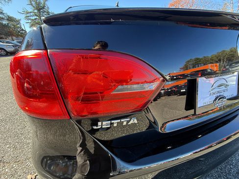 Used 2014 Volkswagen Jetta SE image 12