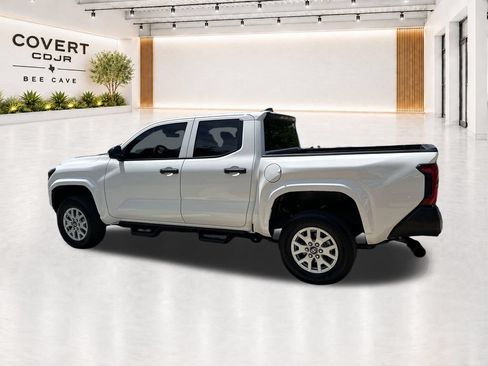 Used 2025 Toyota Tacoma SR AWD/4WD image 8
