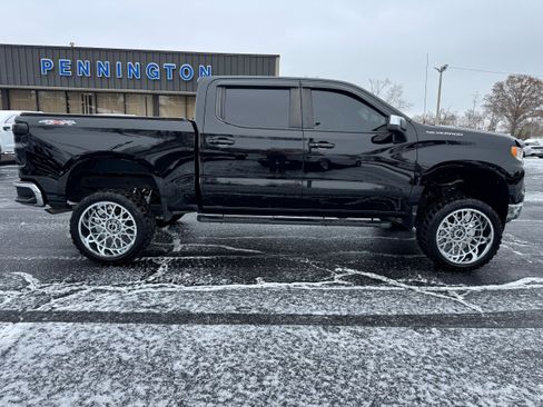 Used 2022 Chevrolet Silverado 1500 LT w/ Max Trailering Package image 8
