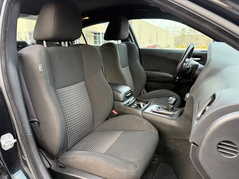 Used 2020 Dodge Charger GT w/ Blacktop Package image 36