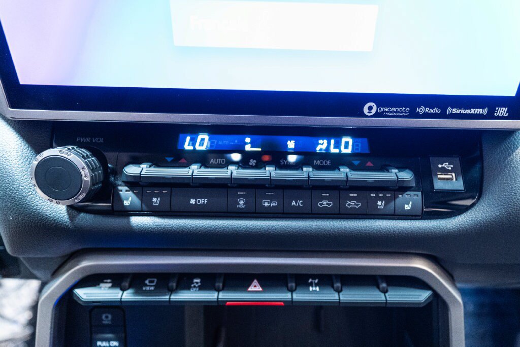 Used 2024 Toyota Tundra Limited w/ TRD Off-Road Package AWD/4WD image 29