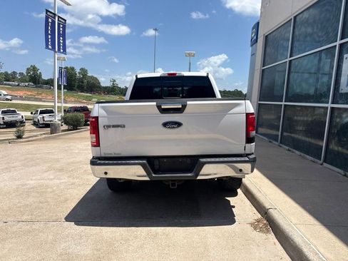 Used 2017 Ford F150 XLT w/ Equipment Group 302A Luxury AWD/4WD image 6