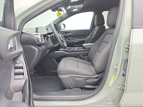 Used 2026 Chevrolet Equinox LT AWD/4WD image 14