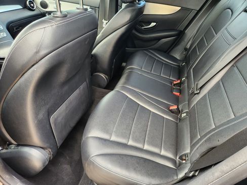 Used 2019 Mercedes-Benz GLC 300 4MATIC image 29