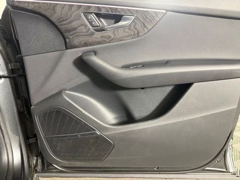 Used 2021 Audi Q8 Premium Plus w/ Premium Plus Package AWD/4WD image 30