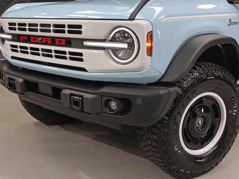 Used 2024 Ford Bronco Heritage Edition AWD/4WD image 6