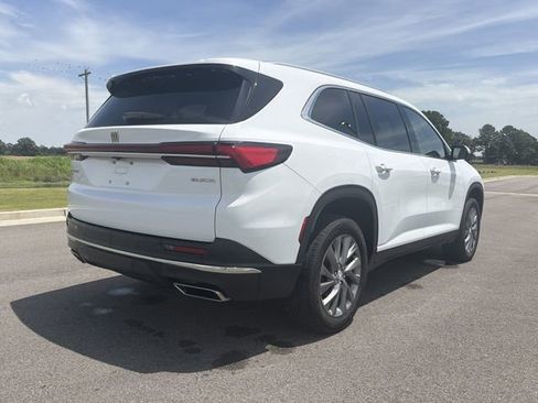 Used 2025 Buick Enclave Preferred AWD/4WD image 5