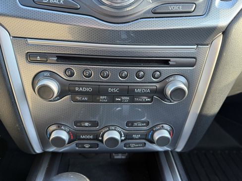 Used 2019 Nissan Pathfinder SL image 30