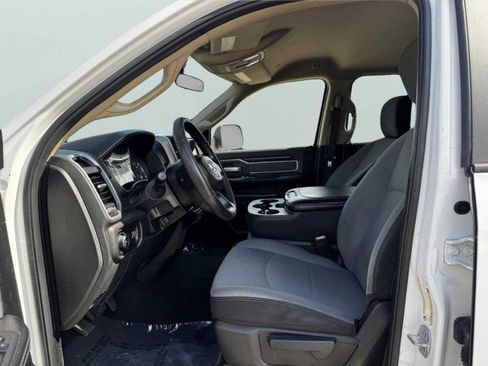 Used 2019 RAM 3500 Big Horn image 17