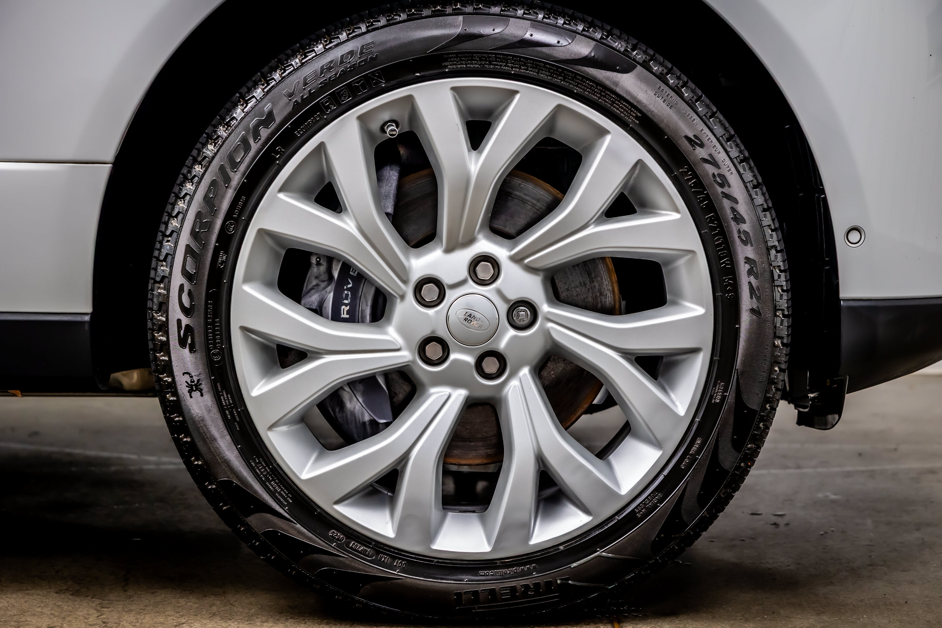 Used 2019 Land Rover Range Rover Supercharged AWD/4WD image 38